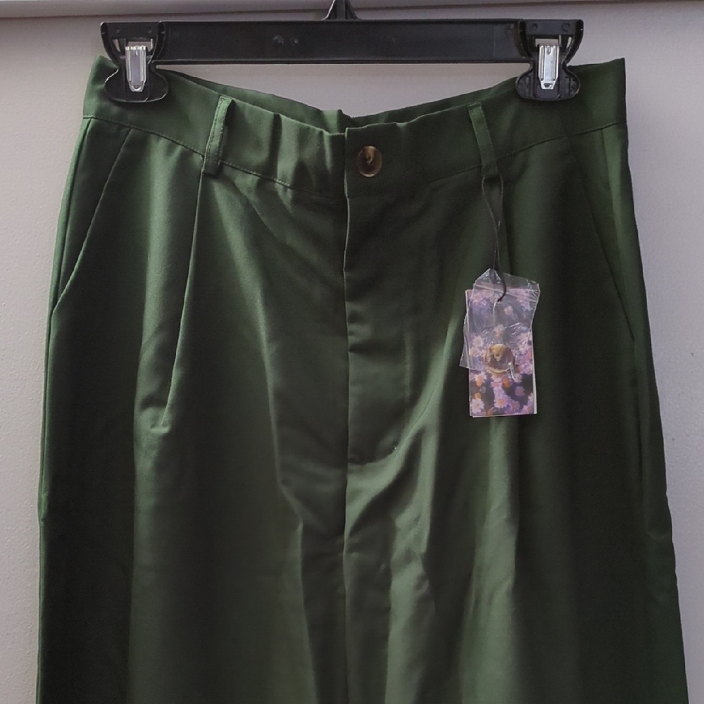 Women's Green High-rise Wide-Leg Pants - Picture 5 of 5